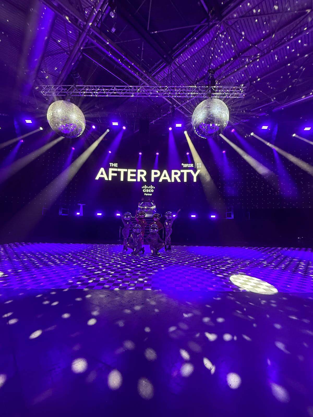 The Secret to Unforgettable Corporate Events 1 Disco-Ball-Heads-lighting-up-a-corporate-party-in-Essex